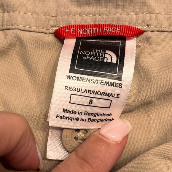 The North Face Women’s Tan Nylon Utility Pants size 8 - Picture 10 of 11